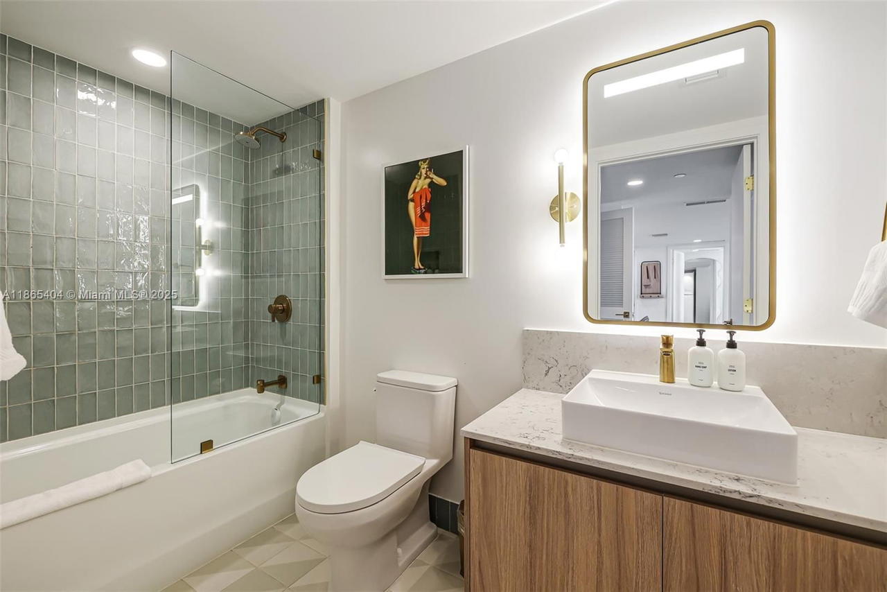 Real estate property located at 159 6th St #3601, Miami-dade, Gale Miami, Miami, FL