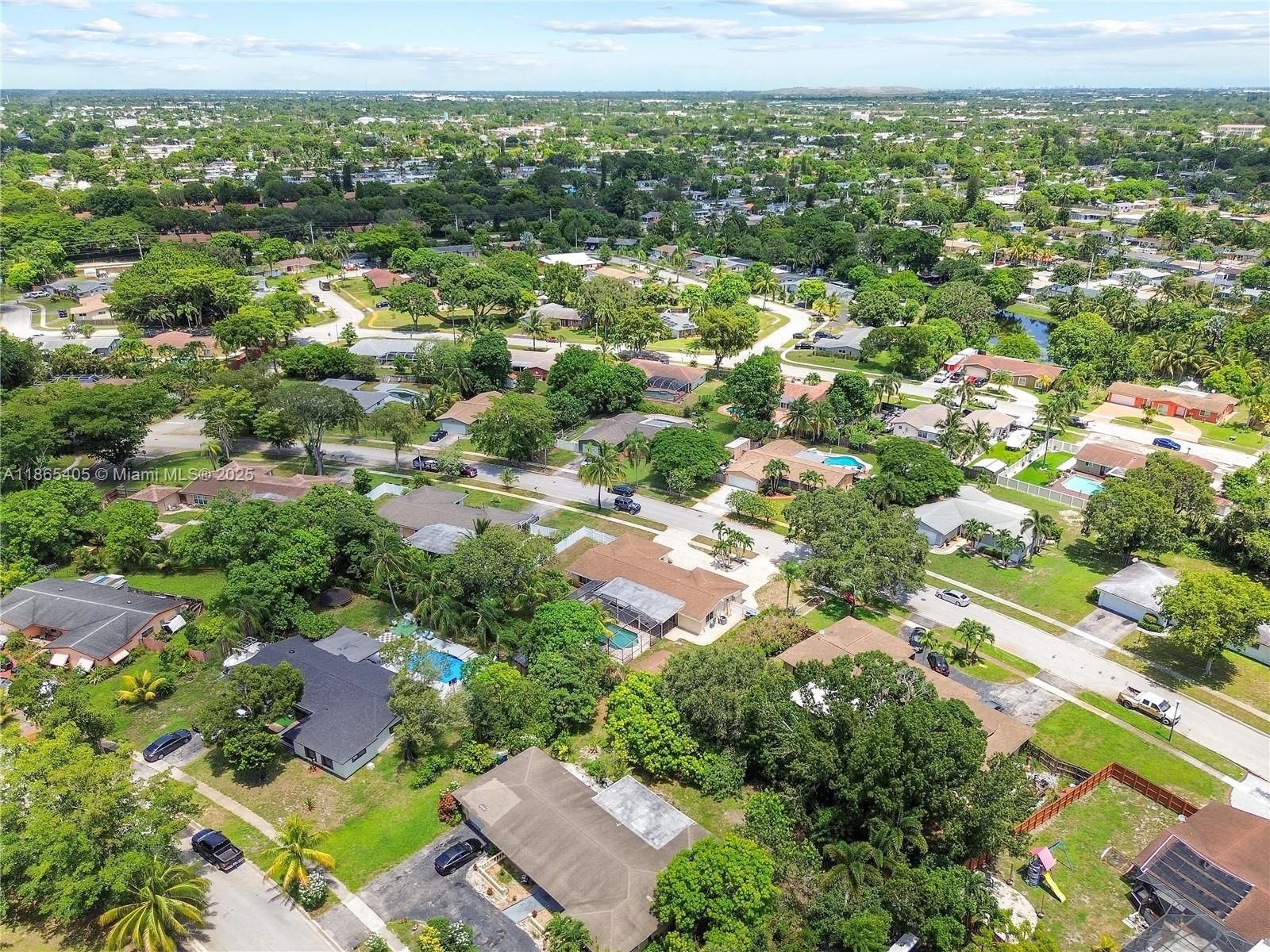 Real estate property located at 411 Martin Rd, Broward, Kimberly Forest, Margate, FL