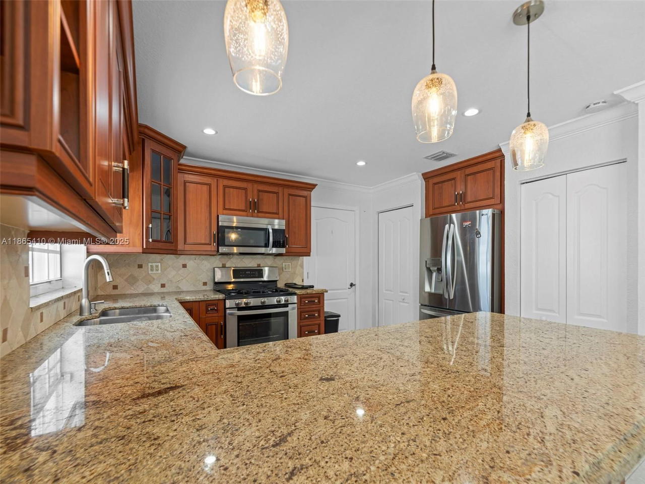 Real estate property located at 7322 134th Pl, Miami-dade, Winston Park Unit 6, Miami, FL