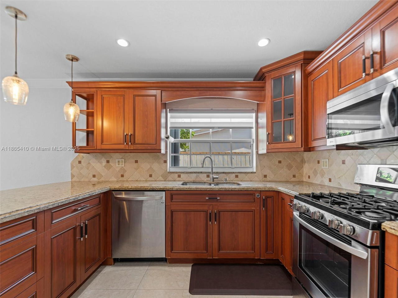 Real estate property located at 7322 134th Pl, Miami-dade, Winston Park Unit 6, Miami, FL