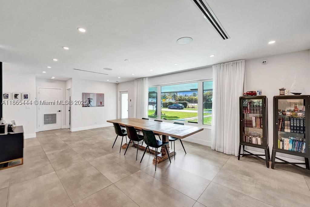 Real estate property located at 4660 37th Ave, Broward, Davis Isles Sec 5, Dania Beach, FL