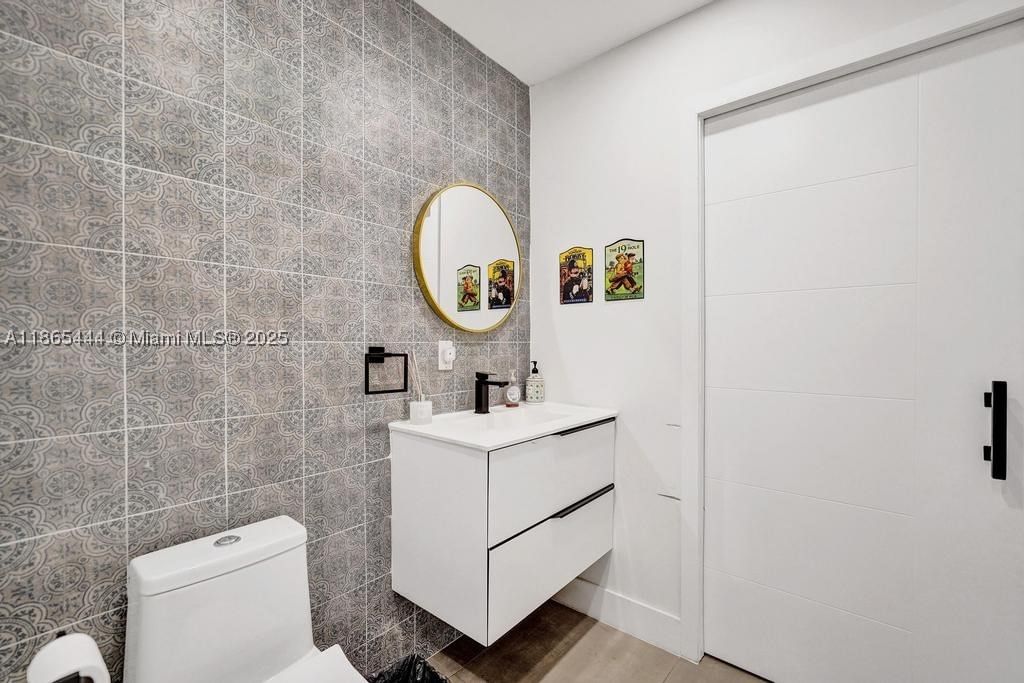 Real estate property located at 4660 37th Ave, Broward, Davis Isles Sec 5, Dania Beach, FL