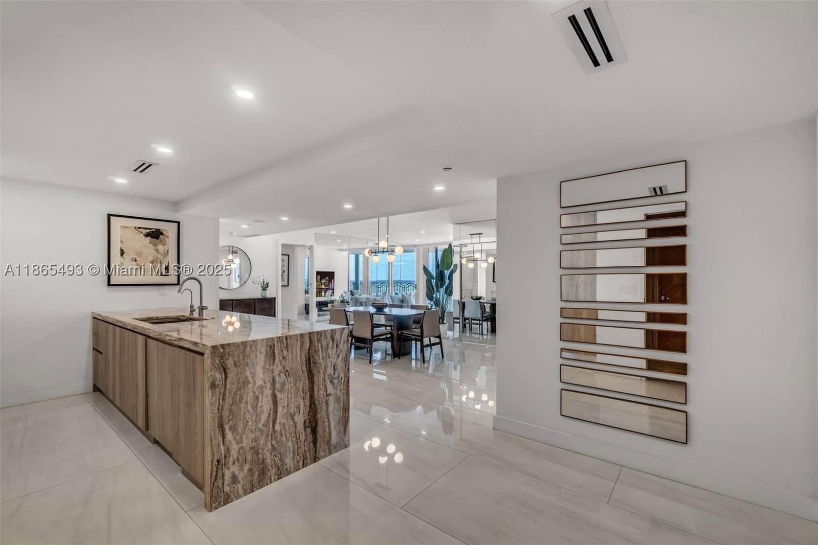 Real estate property located at 1500 Ocean Drive #1003, Miami-dade, 1500 Ocean Drive Condo, Miami Beach, FL