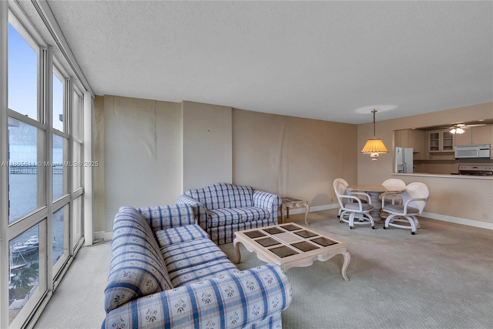 Real estate property located at 1901 Brickell Ave B1912, Miami-dade, Brickell Place Condo, Miami, FL