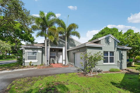 Real estate property located at 10681 Lago Welleby Dr, Broward, Welleby Nw Quadrant, Sunrise, FL