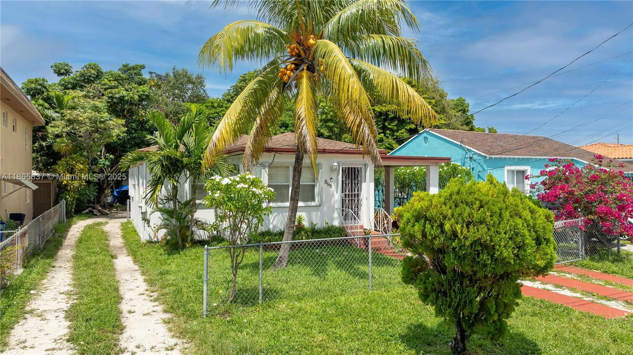 Real estate property located at 926 24th Ct, Miami-dade, Riverside Farms, Miami, FL