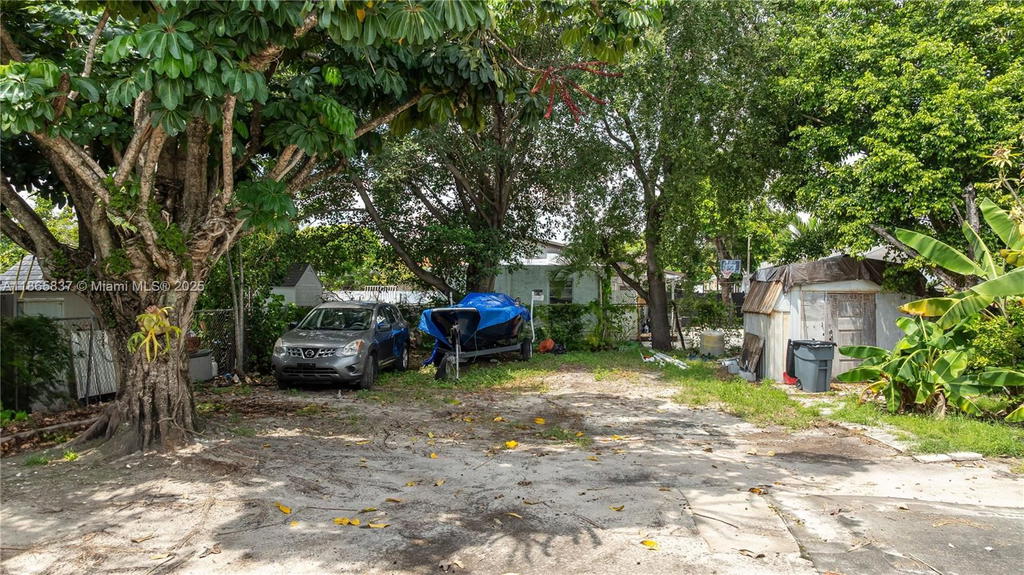 Real estate property located at 926 24th Ct, Miami-dade, Riverside Farms, Miami, FL