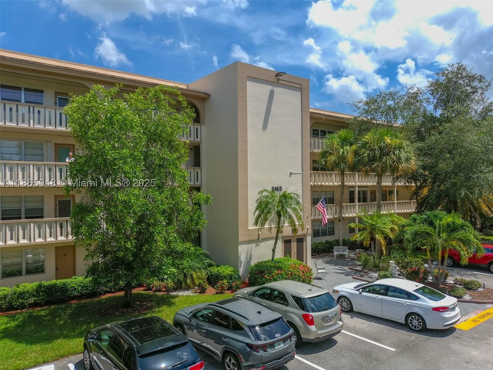 Real estate property located at 2405 Antigua Cir M4, Broward, Antigua Village Ii E Cond, Coconut Creek, FL