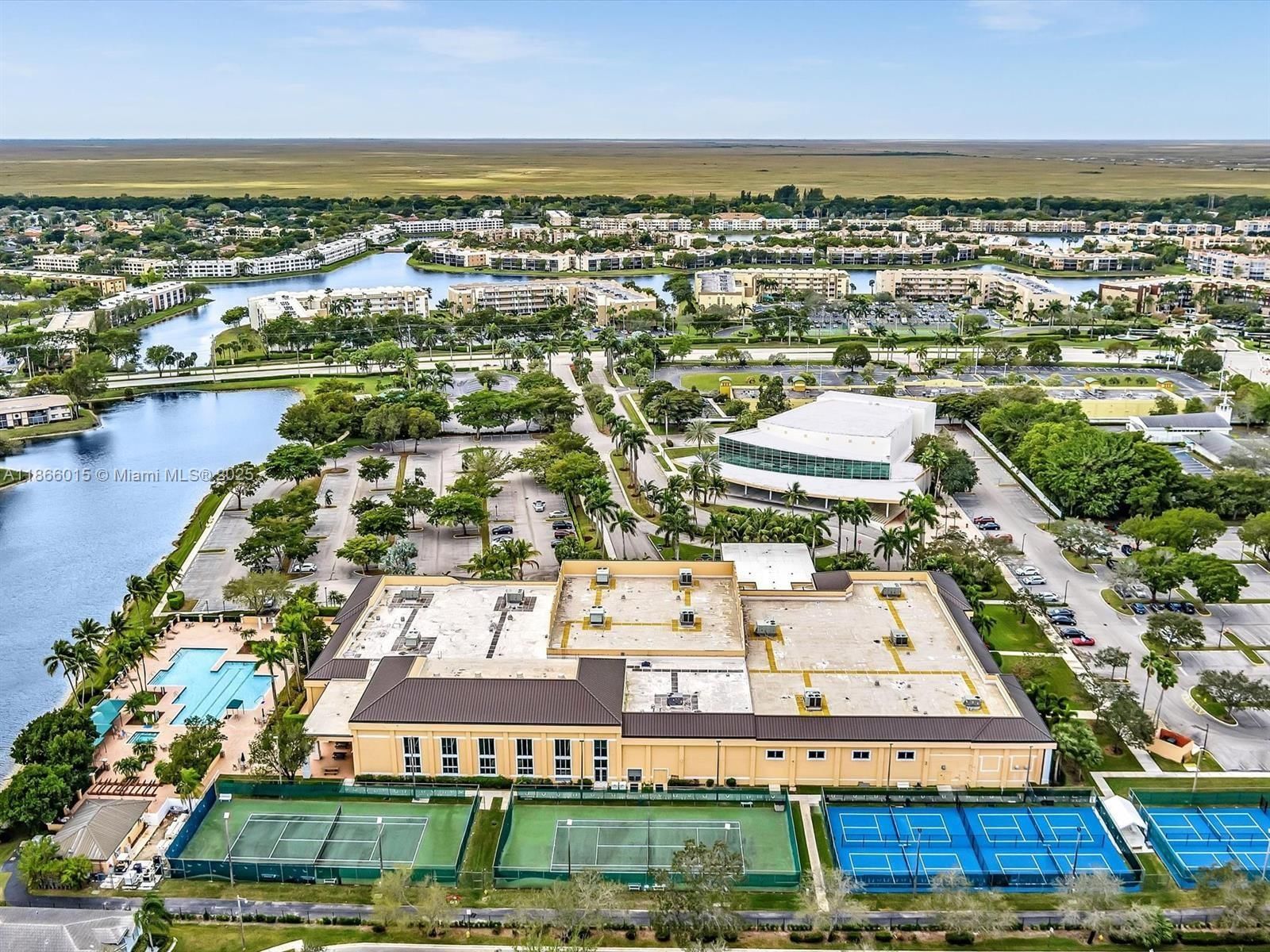 Real estate property located at 7715 Southampton Ter #105, Broward, Southampton Condominium E, Tamarac, FL