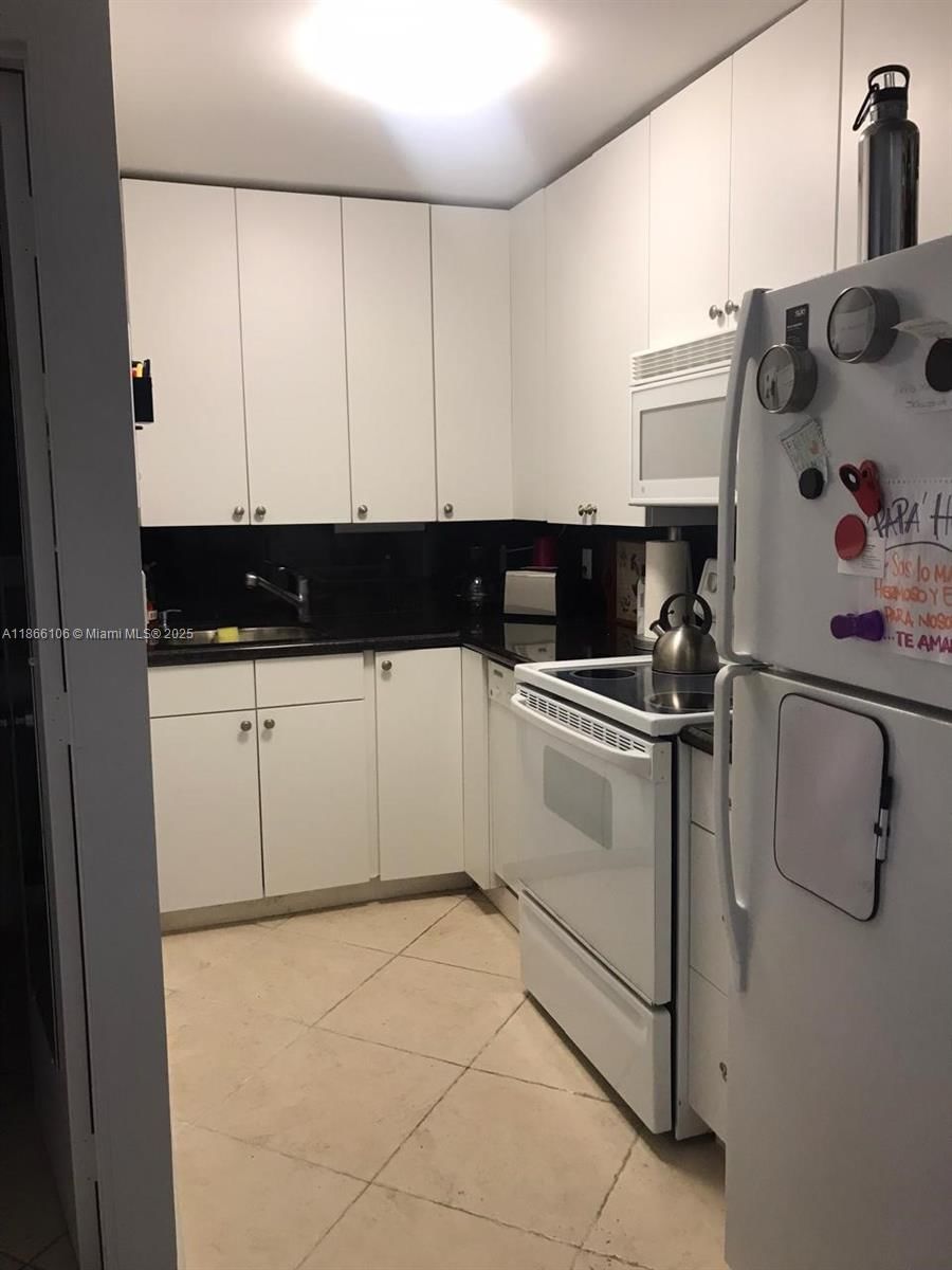 Real estate property located at 401 Ocean Dr #909, Miami-dade, The Presidential Condo, Miami Beach, FL