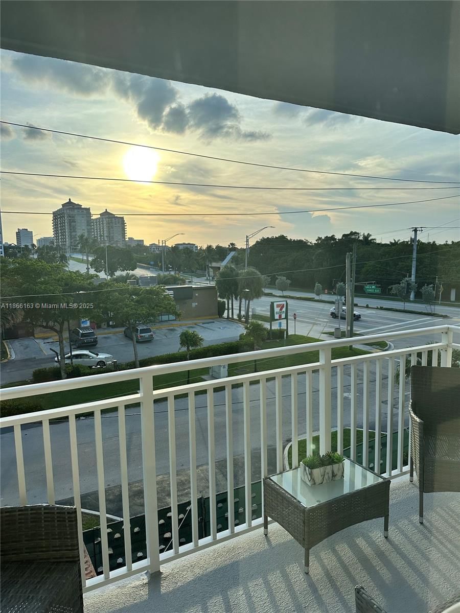 Real estate property located at 3000 Sunrise Blvd #3F, Broward, Carlton Tower Condo, Fort Lauderdale, FL