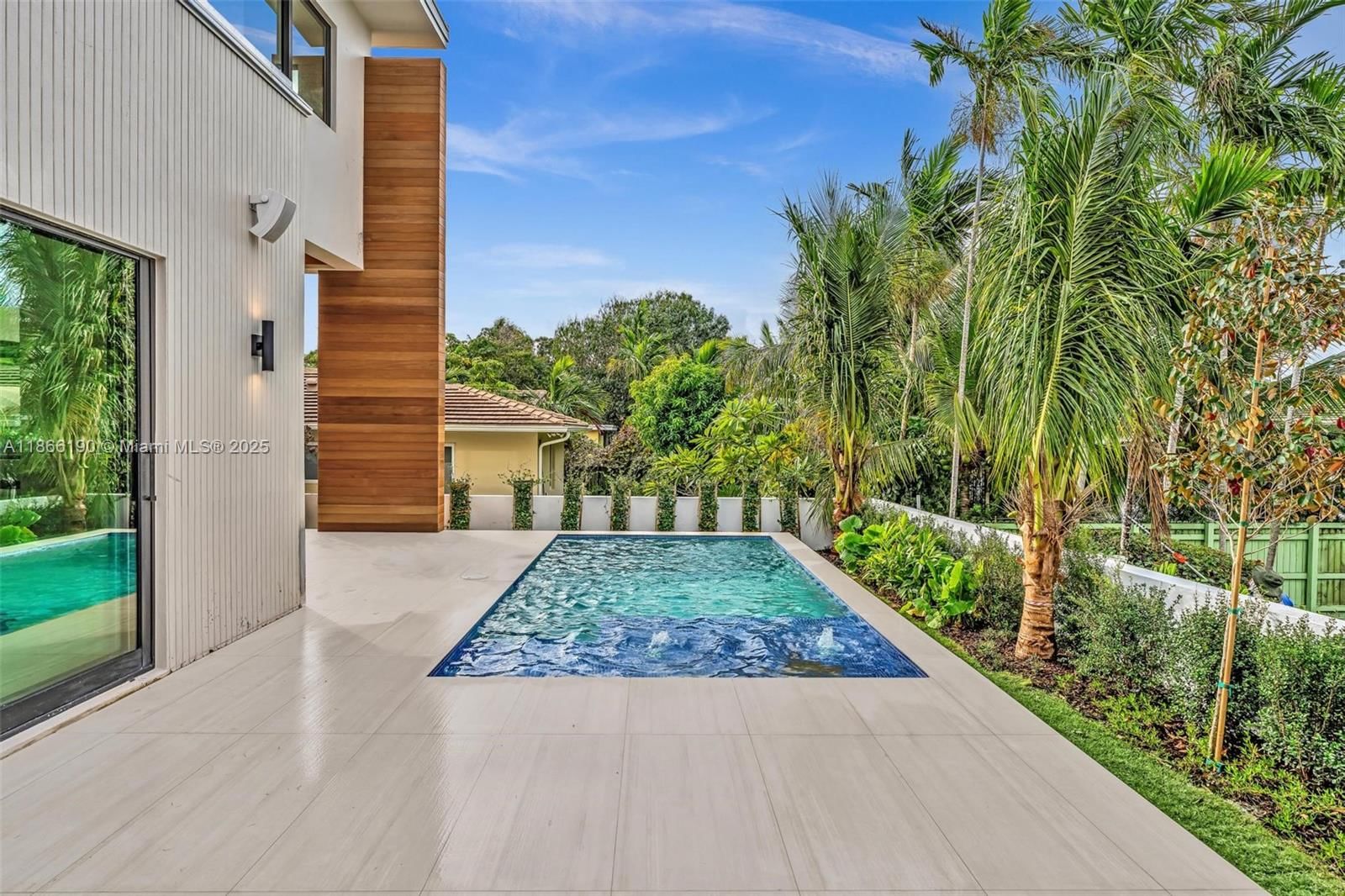 Real estate property located at 9132 Dickens Ave, Miami-dade, Altos Del Mar No 4, Surfside, FL