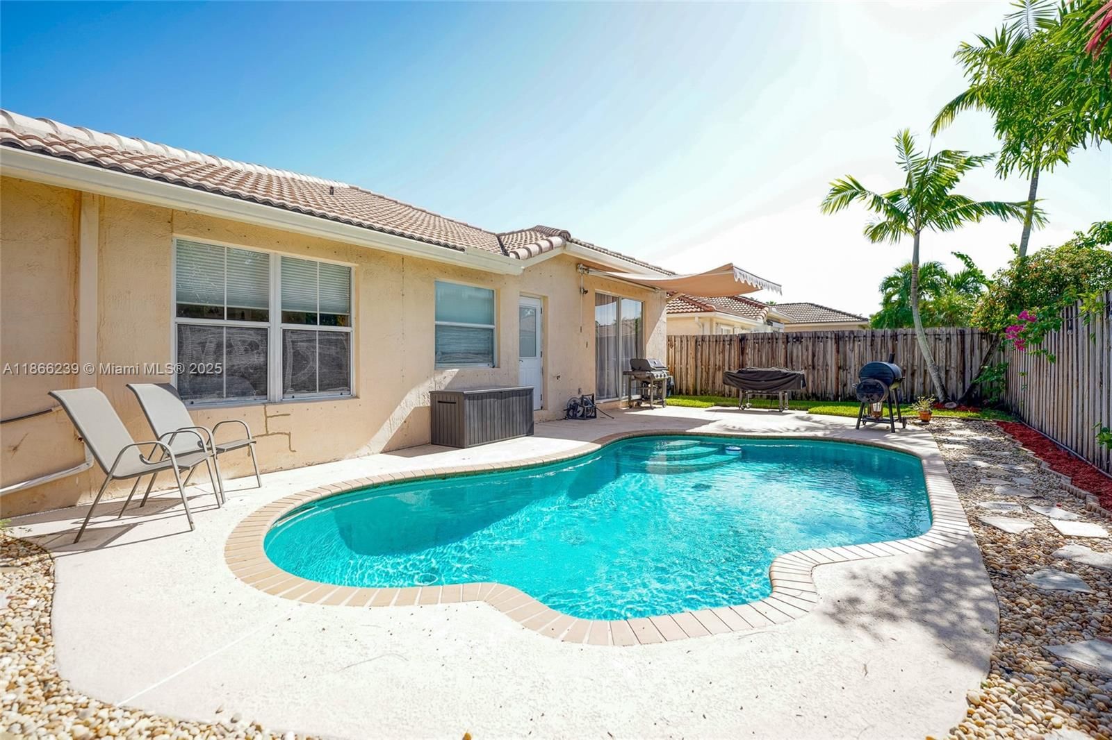 Real estate property located at 14014 Cypress Cove Cir, Broward, West Park-west Parcel, Davie, FL