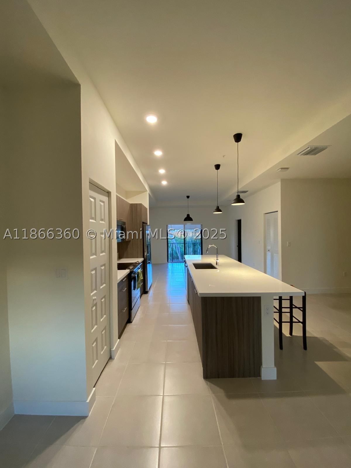 Real estate property located at 8175 104th Ave #35, Miami-dade, Apex At Park Central Cond, Doral, FL