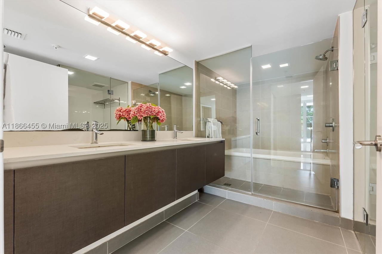 Real estate property located at 6620 Indian Creek Dr #112, Miami-dade, Amd Pl Of 2nd Ocean Front, Miami Beach, FL