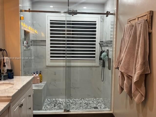 Real estate property located at 16131 79th Ter, Miami-dade, Heftler Homes At Lago Mar, Miami, FL