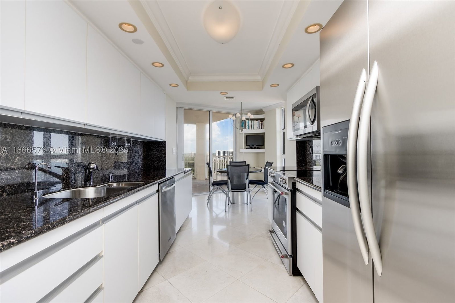 Real estate property located at 4000 Towerside Ter #1701, Miami-dade, The Towers Of Quayside Co, Miami, FL