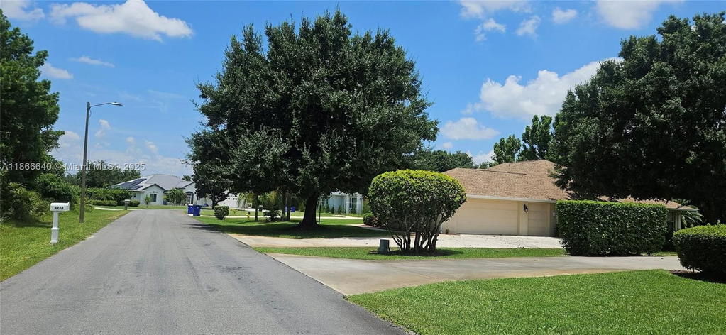 Real estate property located at 4919 Mendavia Drive, Highlands, The Preserve In Sun N Lake, Sebring, FL