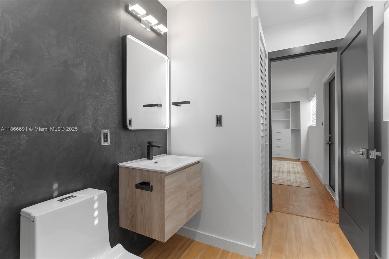 Real estate property located at 1428 153rd Ter, Miami-dade, Washington Park, North Miami Beach, FL