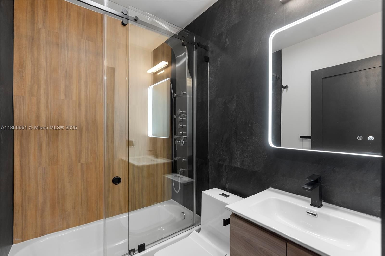 Real estate property located at 1428 153rd Ter, Miami-dade, Washington Park, North Miami Beach, FL