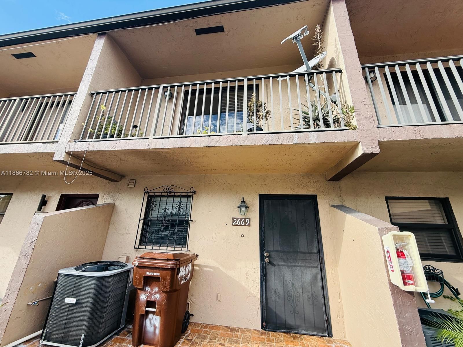 Real estate property located at 2669 52nd St #12, Miami-dade, Buenavista Lakes Condo, Hialeah, FL