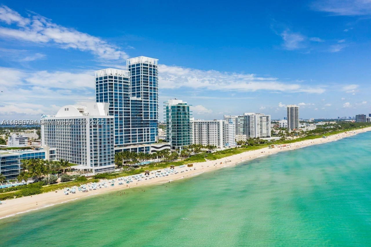 Real estate property located at 6801 Collins Ave #818, Miami-dade, Central Carillon Beach Co, Miami Beach, FL