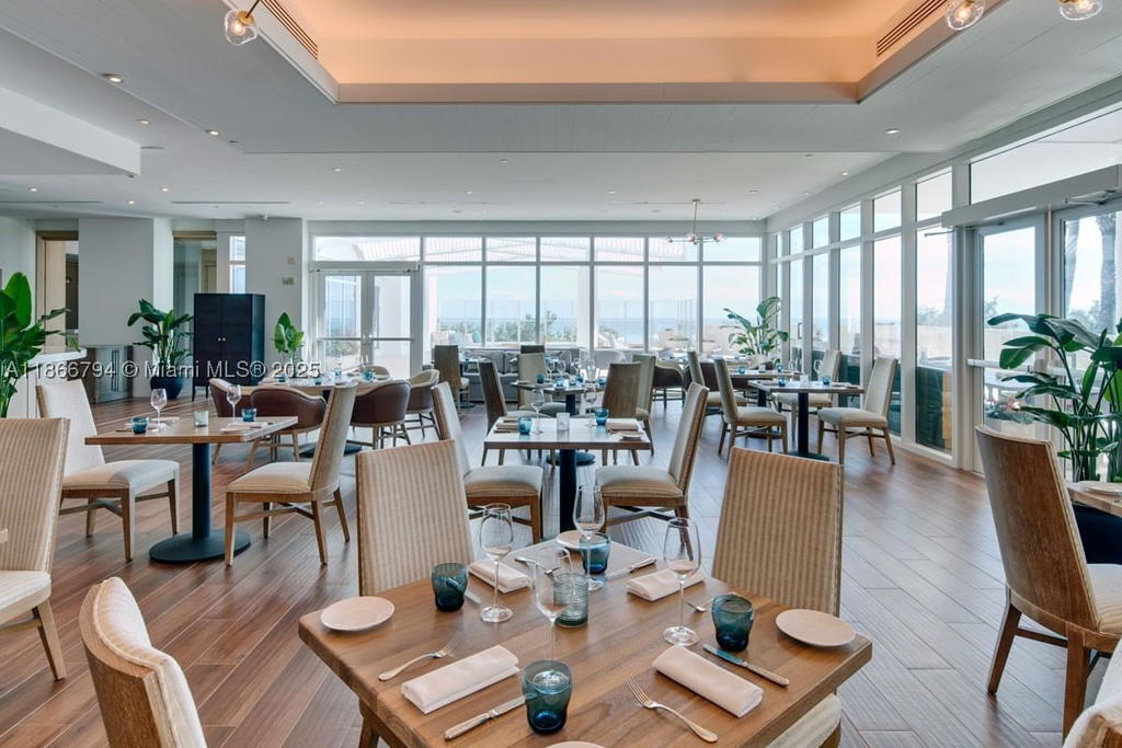 Real estate property located at 6801 Collins Ave #818, Miami-dade, Central Carillon Beach Co, Miami Beach, FL