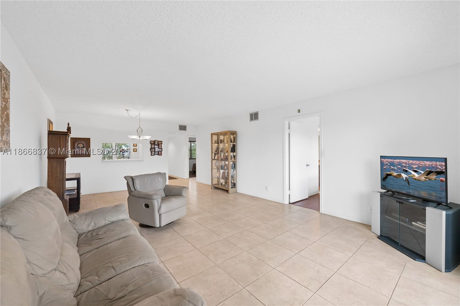Real estate property located at 12701 13th St #310F, Broward, Cambridge At Century Vill, Pembroke Pines, FL
