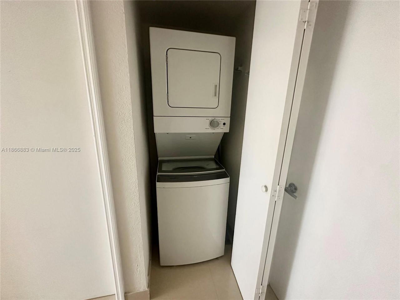 Real estate property located at 36 6th Ave #806, Miami-dade, Havana Lofts Condo, Miami, FL