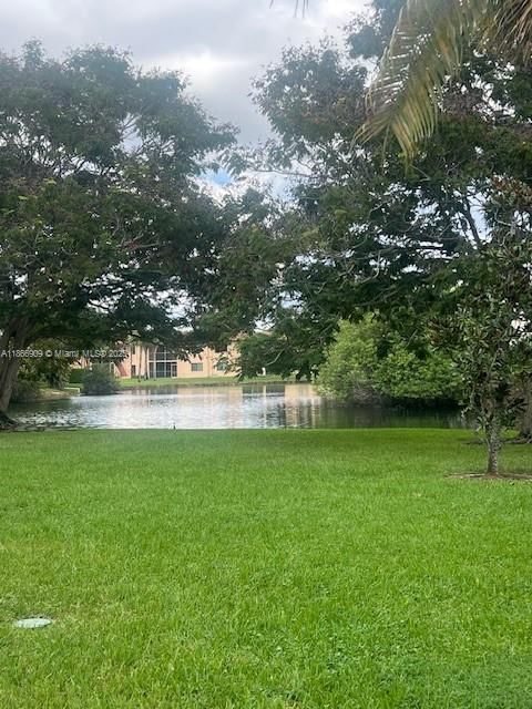 Real estate property located at 230 Lakeview Dr #109, Broward, Building Nine Of Racquet, Weston, FL