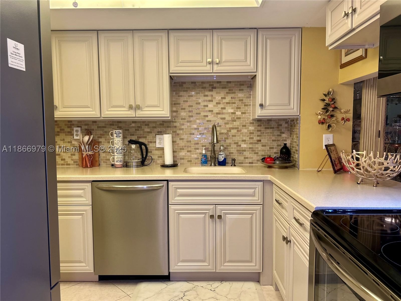 Real estate property located at 9802 Marina Blvd #125, Palm Beach, Sandalfoot South One Cond, Boca Raton, FL