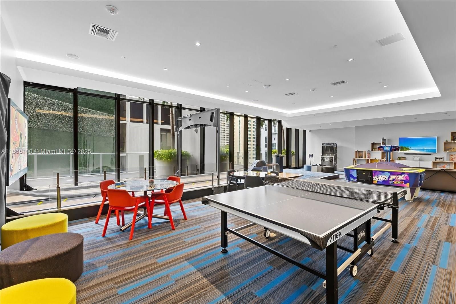 Real estate property located at 1010 Brickell Ave #4803, Miami-dade, 1010 Brickell Condo, Miami, FL