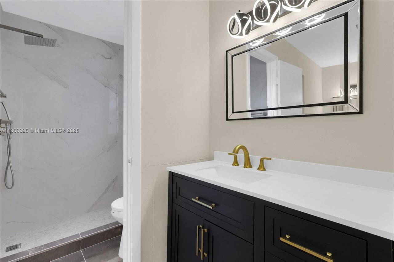 Real estate property located at 5128 123rd Ave, Broward, Flamingo Gardens Phase Fo, Cooper City, FL
