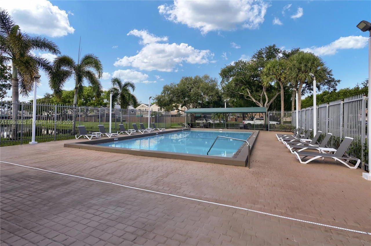 Real estate property located at 5128 123rd Ave, Broward, Flamingo Gardens Phase Fo, Cooper City, FL