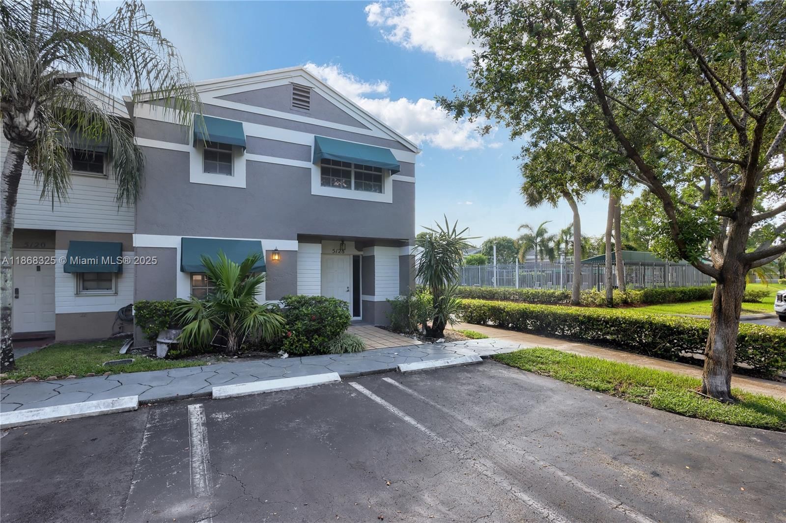 Real estate property located at 5128 123rd Ave, Broward, Flamingo Gardens Phase Fo, Cooper City, FL