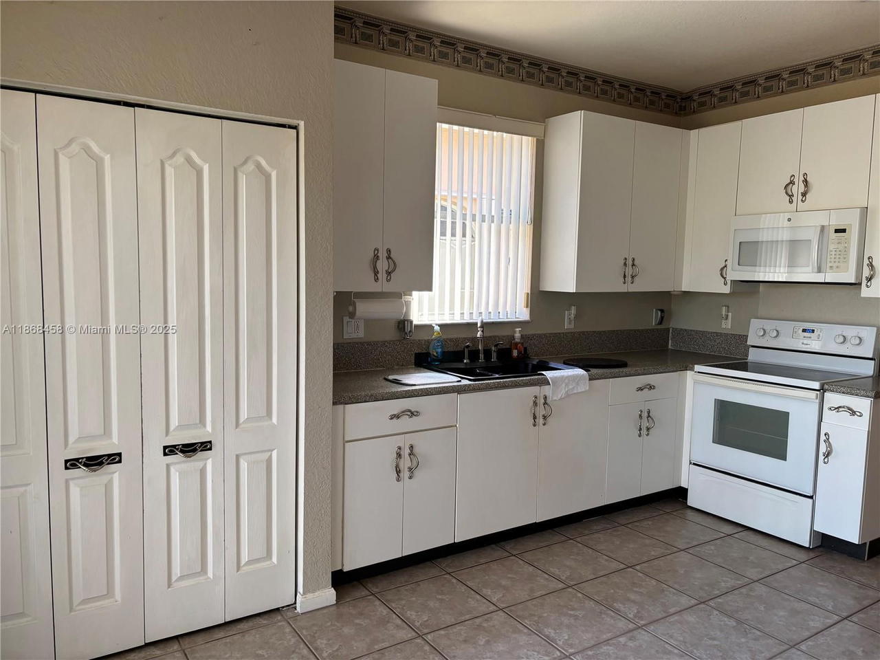 Real estate property located at 2308 37th Ter, Miami-dade, Portofino Bay, Homestead, FL