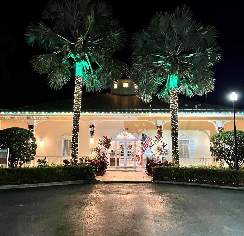 Real estate property located at 2308 37th Ter, Miami-dade, Portofino Bay, Homestead, FL