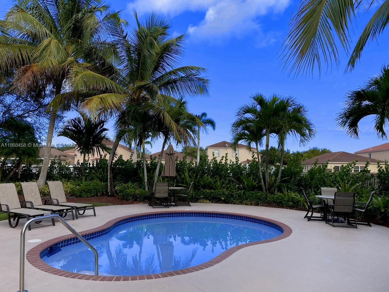 Real estate property located at 2308 37th Ter, Miami-dade, Portofino Bay, Homestead, FL