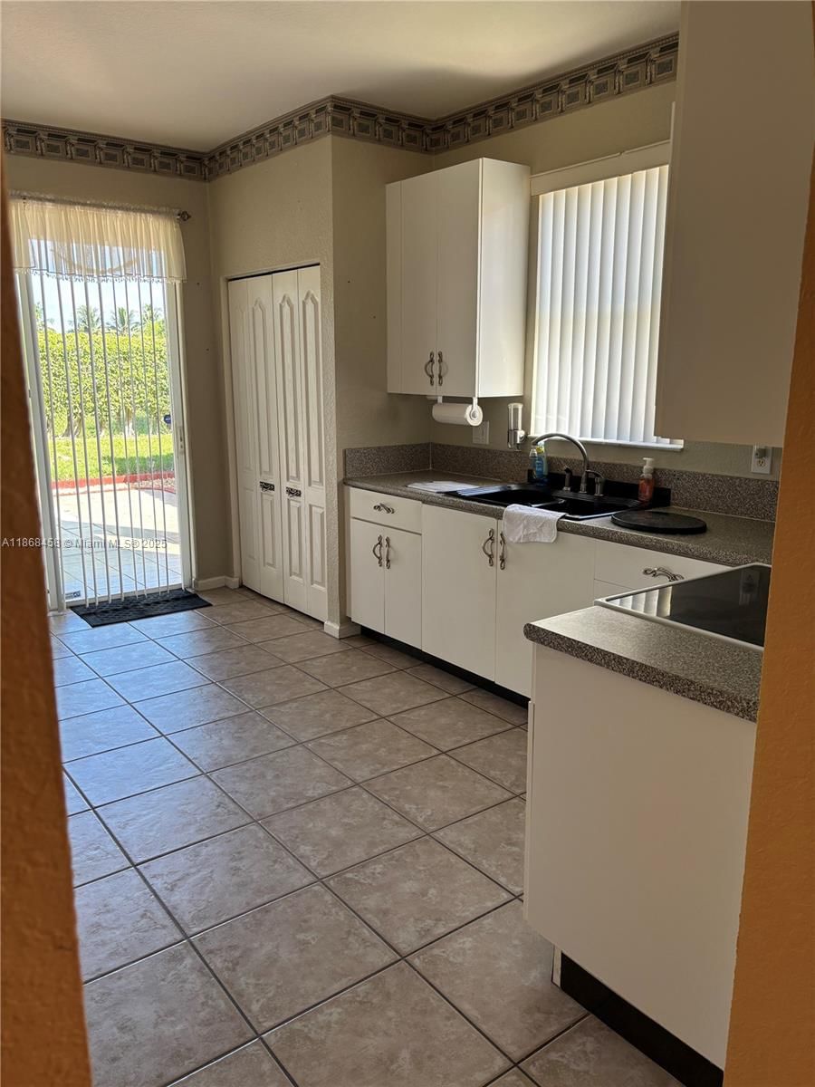 Real estate property located at 2308 37th Ter, Miami-dade, Portofino Bay, Homestead, FL