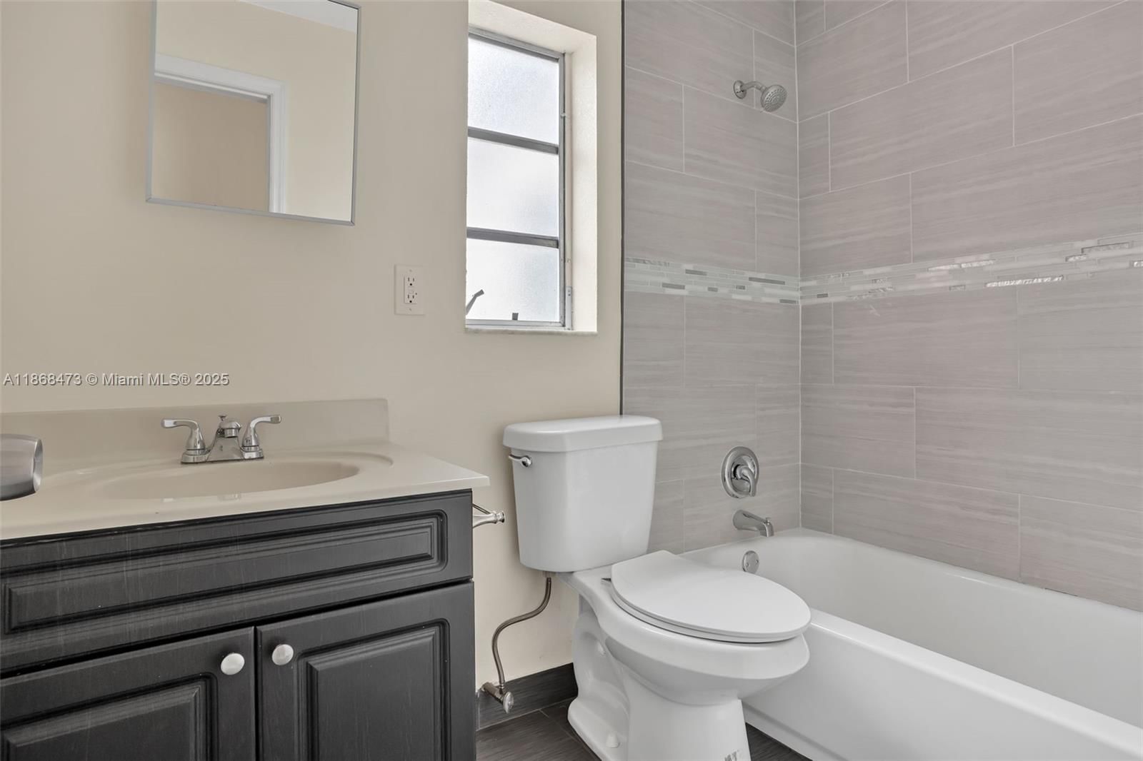 Real estate property located at 650 178 St, Miami-dade, Highland Manor Sec 2, Miami, FL