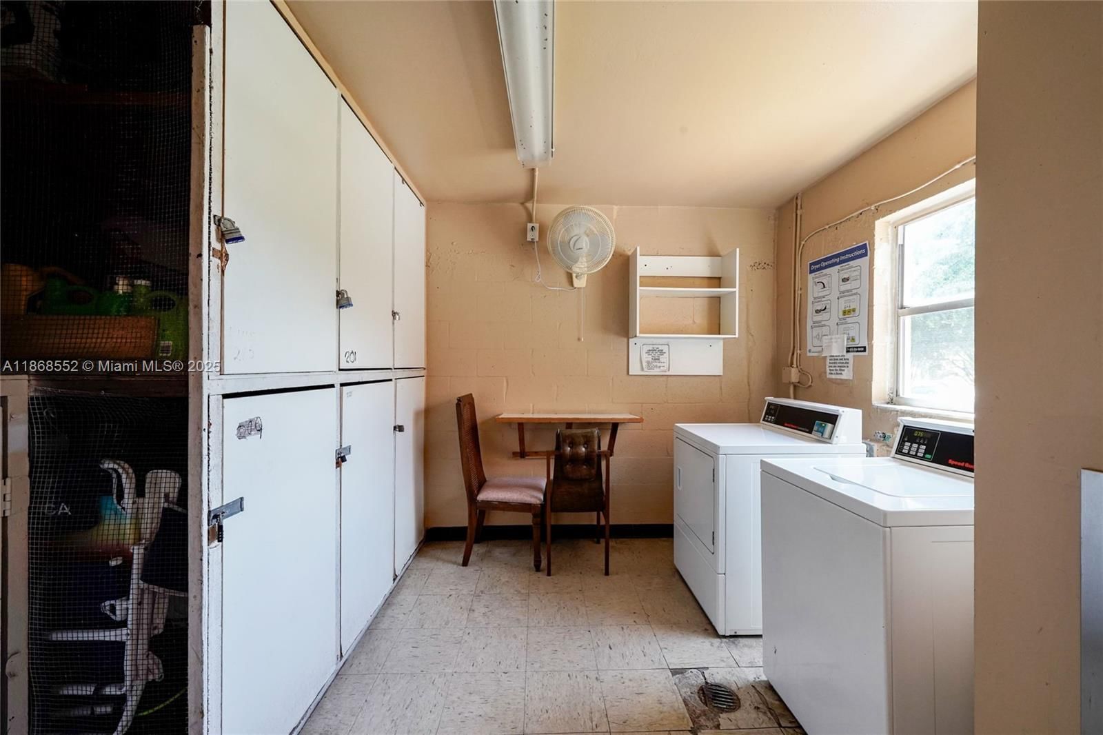 Real estate property located at 9021 Sunrise Lakes Blvd #211, Broward, Sunrise Lakes 89 Condo, Sunrise, FL