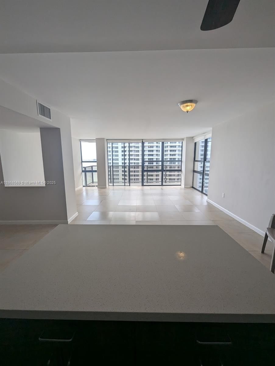 Real estate property located at 600 36th St #1804, Miami-dade, Charter Club Condo, Miami, FL