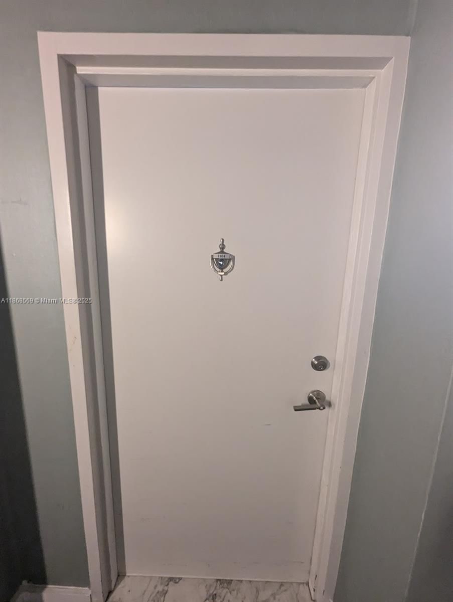 Real estate property located at 600 36th St #1804, Miami-dade, Charter Club Condo, Miami, FL