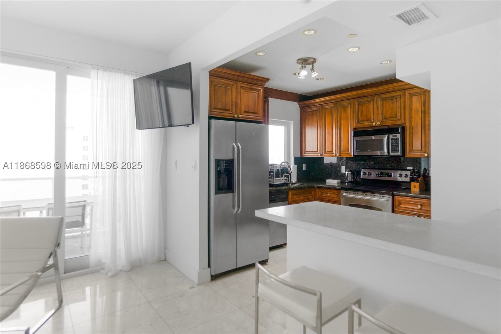 Real estate property located at 100 Lincoln Rd PH14, Miami-dade, The Decoplage Condo, Miami Beach, FL
