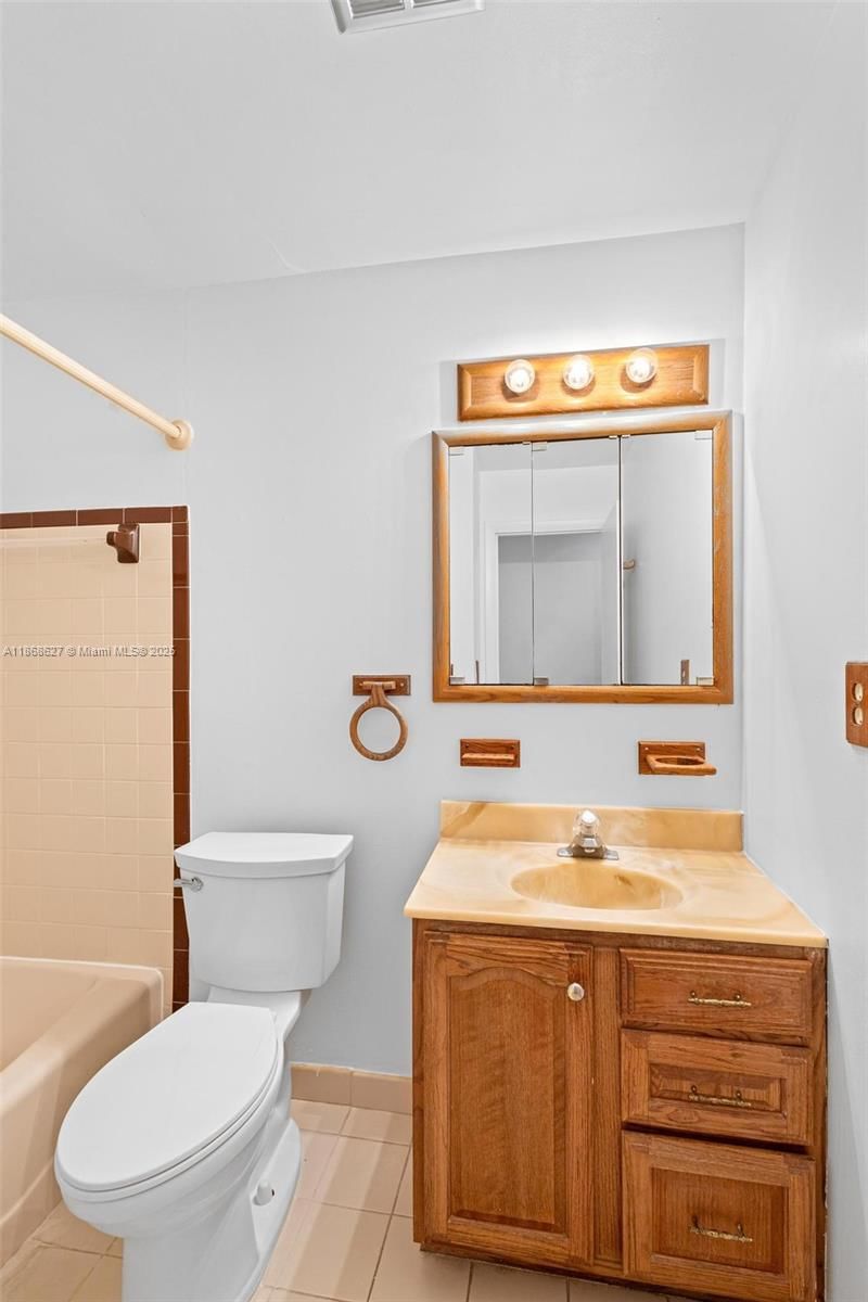 Real estate property located at 27661 162nd Ct, Miami-dade, Universal Estates South A, Homestead, FL