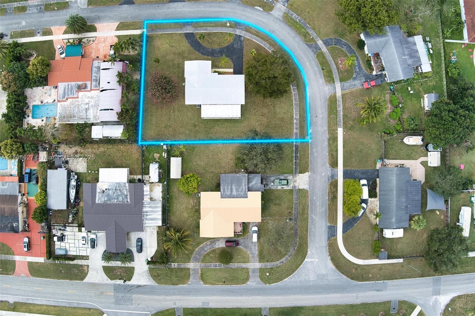 Real estate property located at 27661 162nd Ct, Miami-dade, Universal Estates South A, Homestead, FL