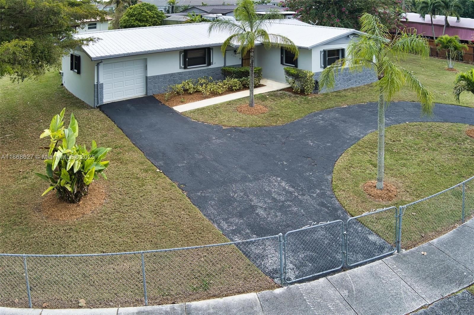 Real estate property located at 27661 162nd Ct, Miami-dade, Universal Estates South A, Homestead, FL