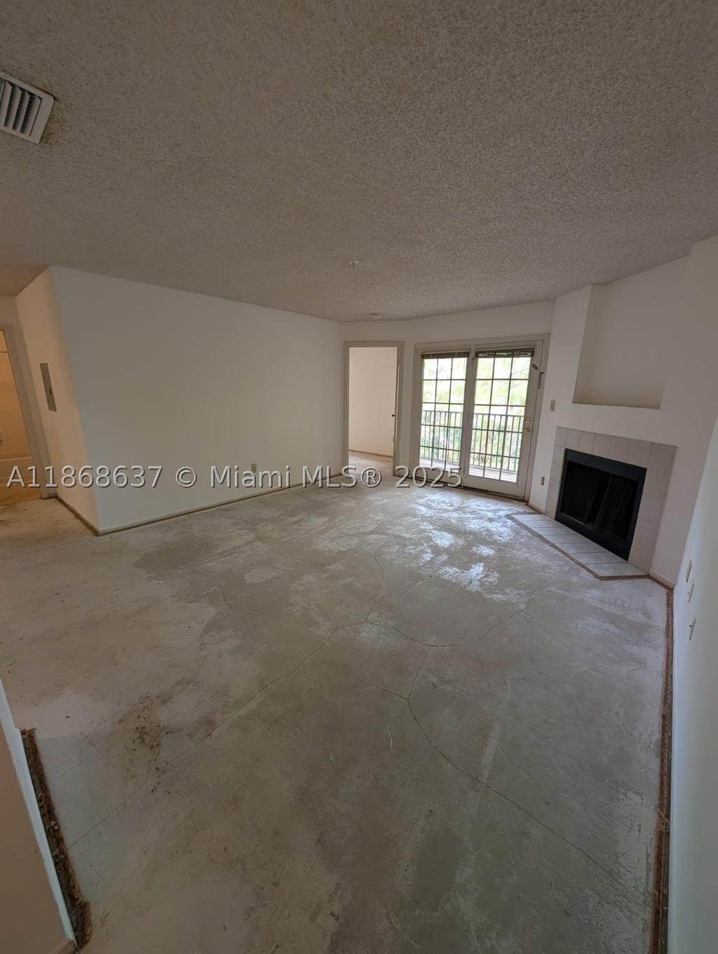 Real estate property located at 199 AFTON SQUARE #208, Other, The Oasis At Pearl Lake, Other, FL