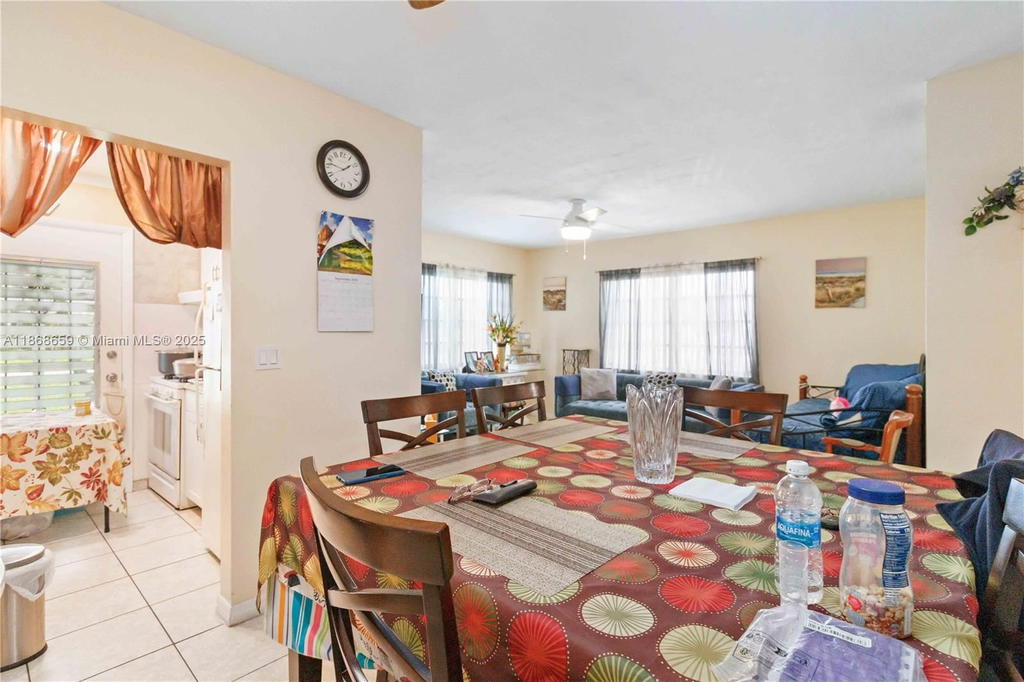 Real estate property located at 11 204th St #1, Miami-dade, Ro-mont Gardens Andover C, Miami Gardens, FL