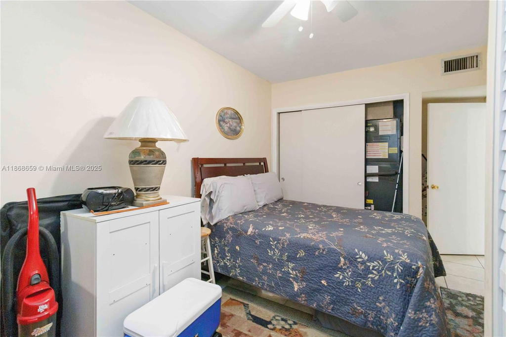 Real estate property located at 11 204th St #1, Miami-dade, Ro-mont Gardens Andover C, Miami Gardens, FL